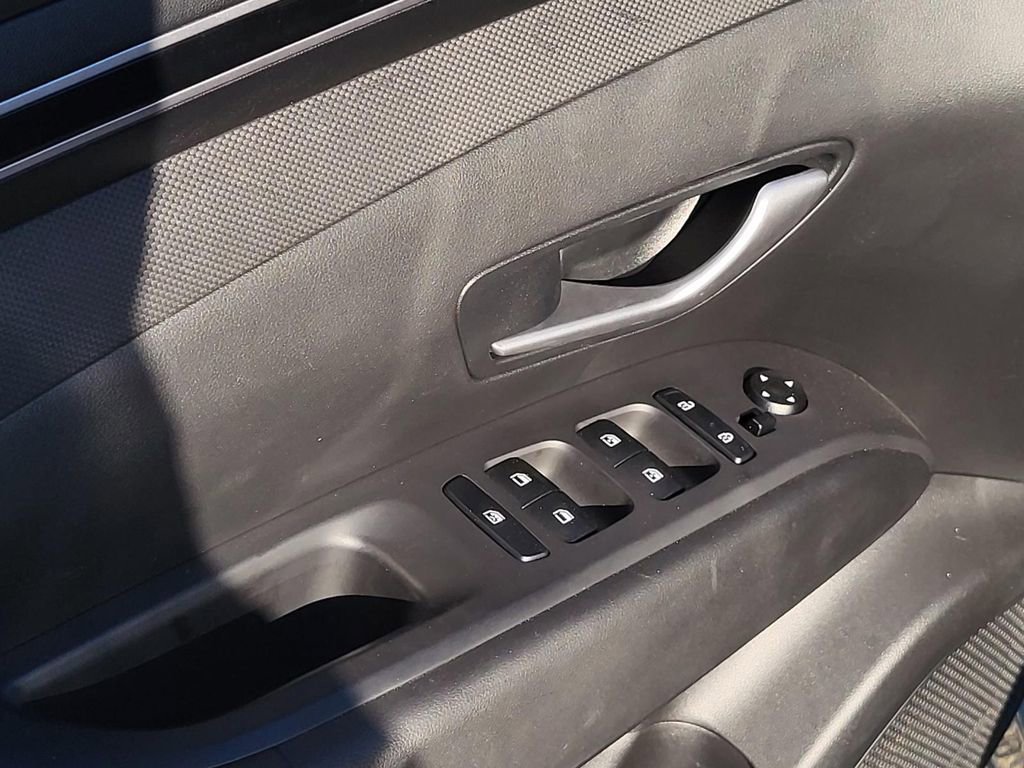 Used 2023 Hyundai Santa Cruz SEL Premium w/ Cargo Package image 10