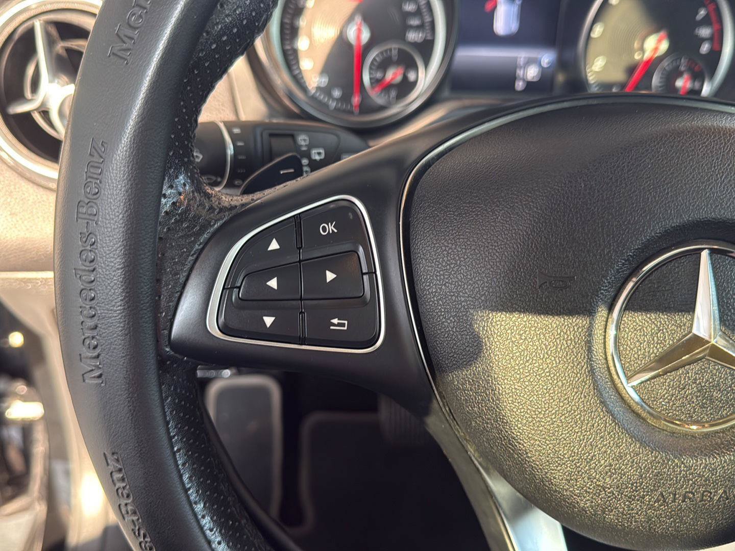Used 2019 Mercedes-Benz GLA 250 4MATIC w/ Multimedia Package image 21