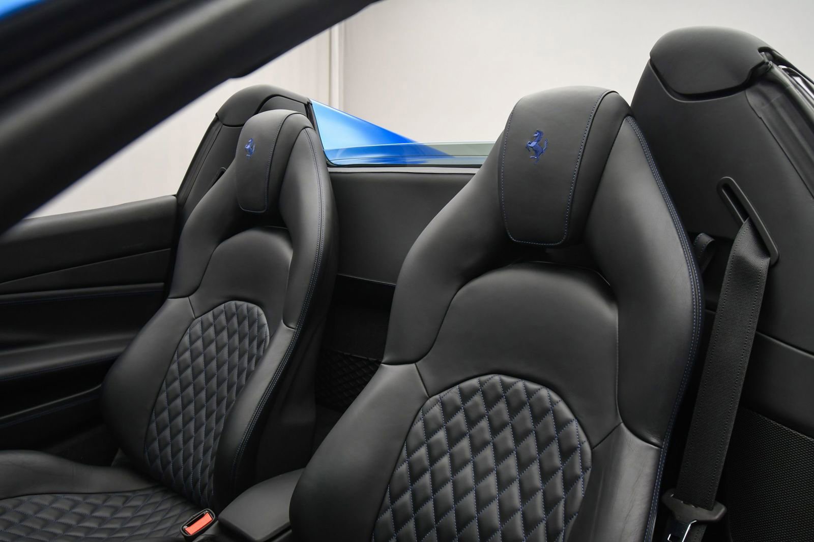 Used 2018 Ferrari 488 Spider Blu Corsa image 55