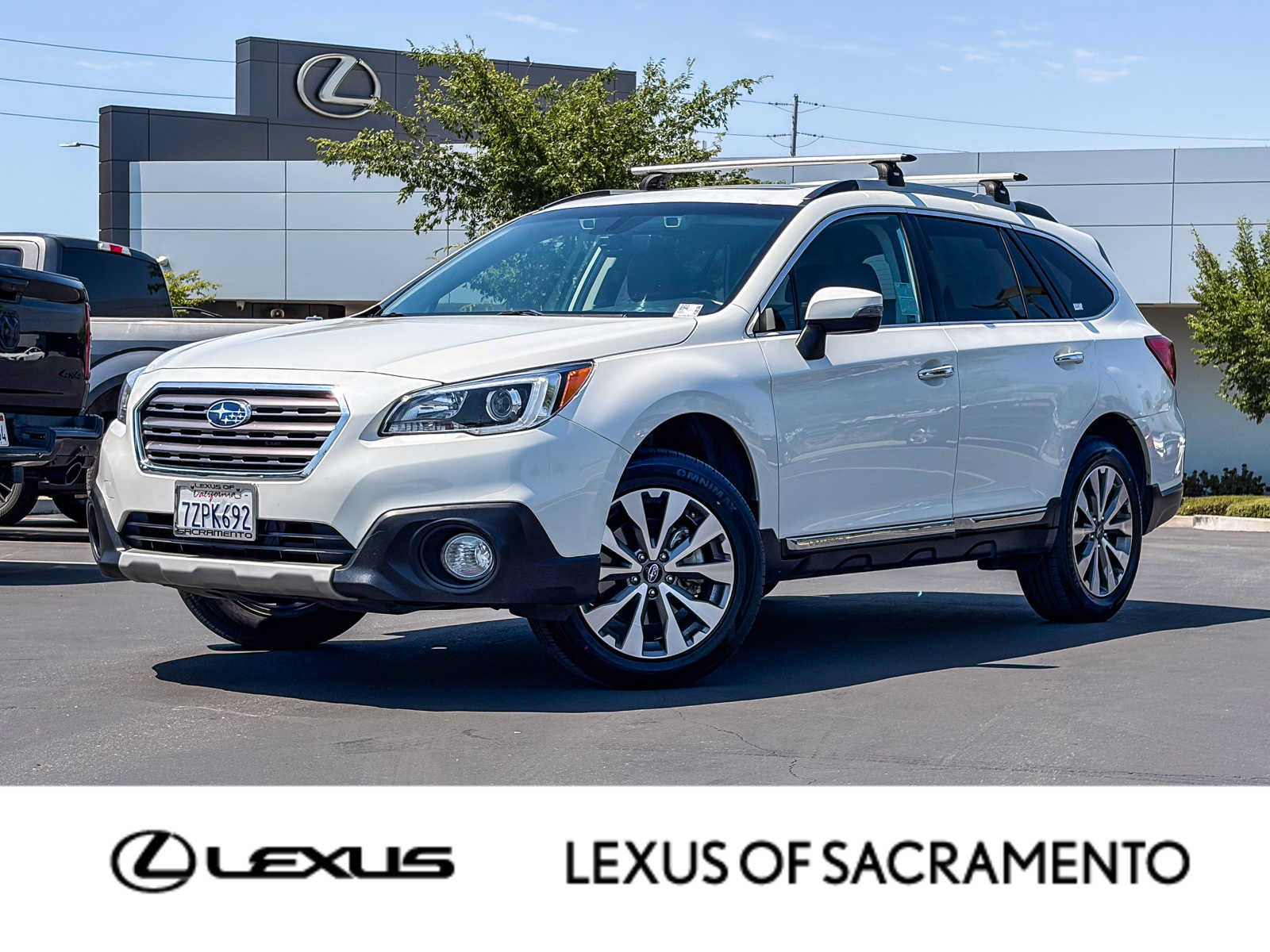 Used 2017 Subaru Outback 3.6R Touring AWD/4WD video 1