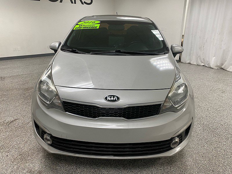 Used 2016 Kia Rio SX image 2