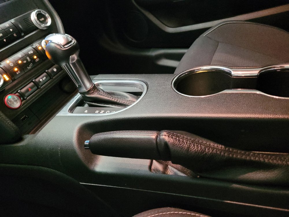 Used 2019 Ford Mustang Coupe RWD image 26