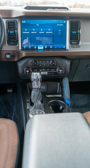 Used 2023 Ford Bronco Outer Banks image 15