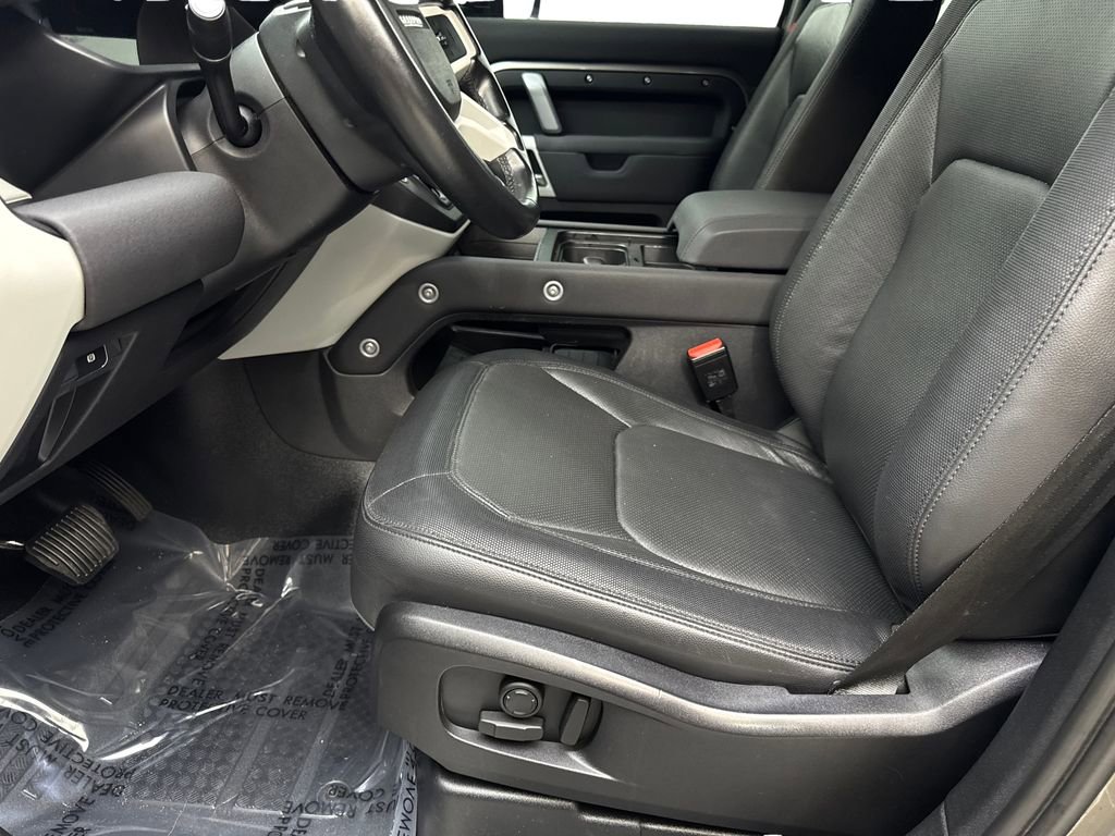 Used 2023 Land Rover Defender 110 X-Dynamic SE AWD/4WD image 25