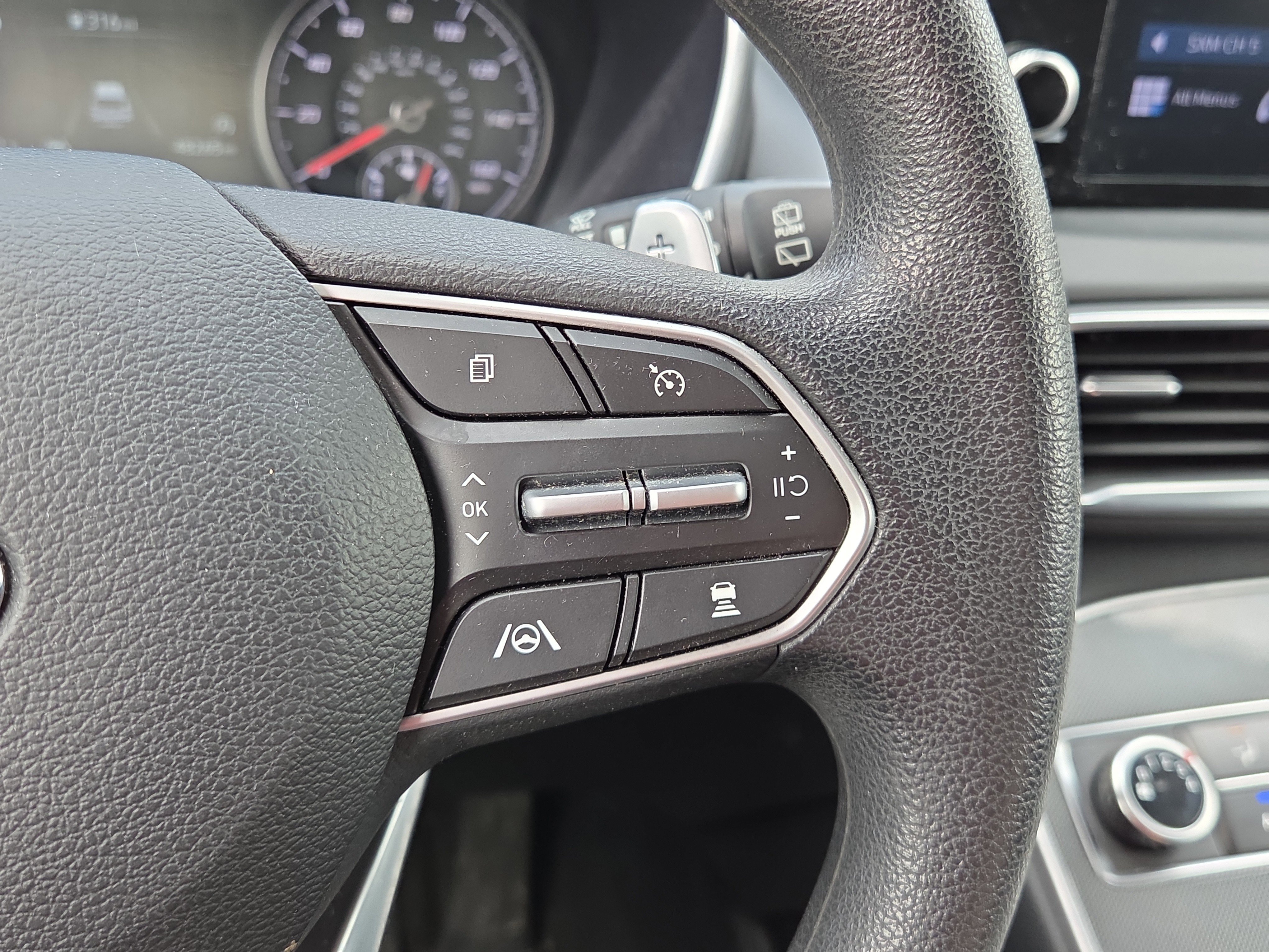 Used 2022 Hyundai Santa Fe SEL FWD image 20