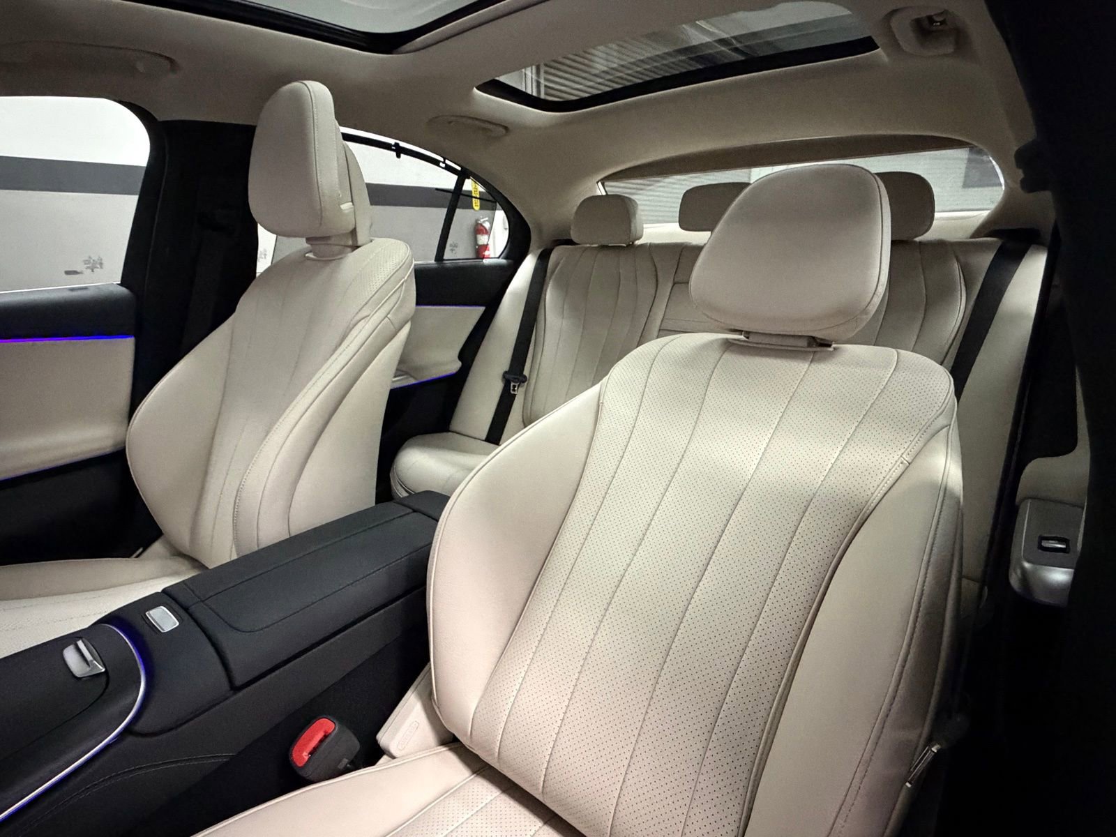 Certified 2025 Mercedes-Benz E 350 4MATIC Sedan image 24