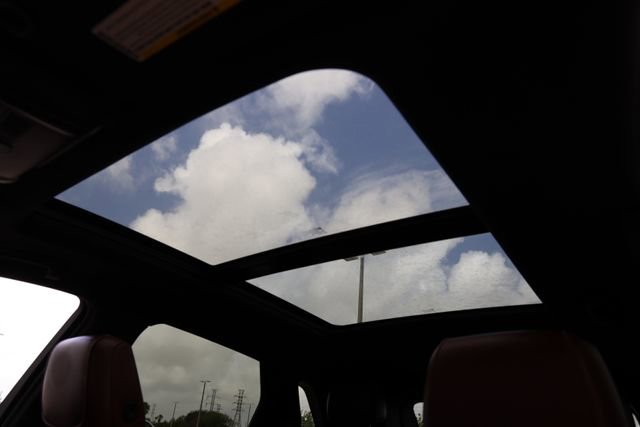 Certified 2024 Cadillac XT5 Premium Luxury FWD image 25