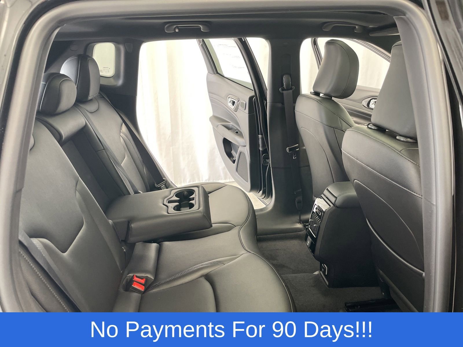 New 2025 Jeep Compass Limited w/ Sun & Sound Group image 29