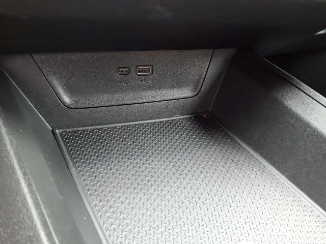 Used 2025 Chevrolet Equinox LT FWD image 19
