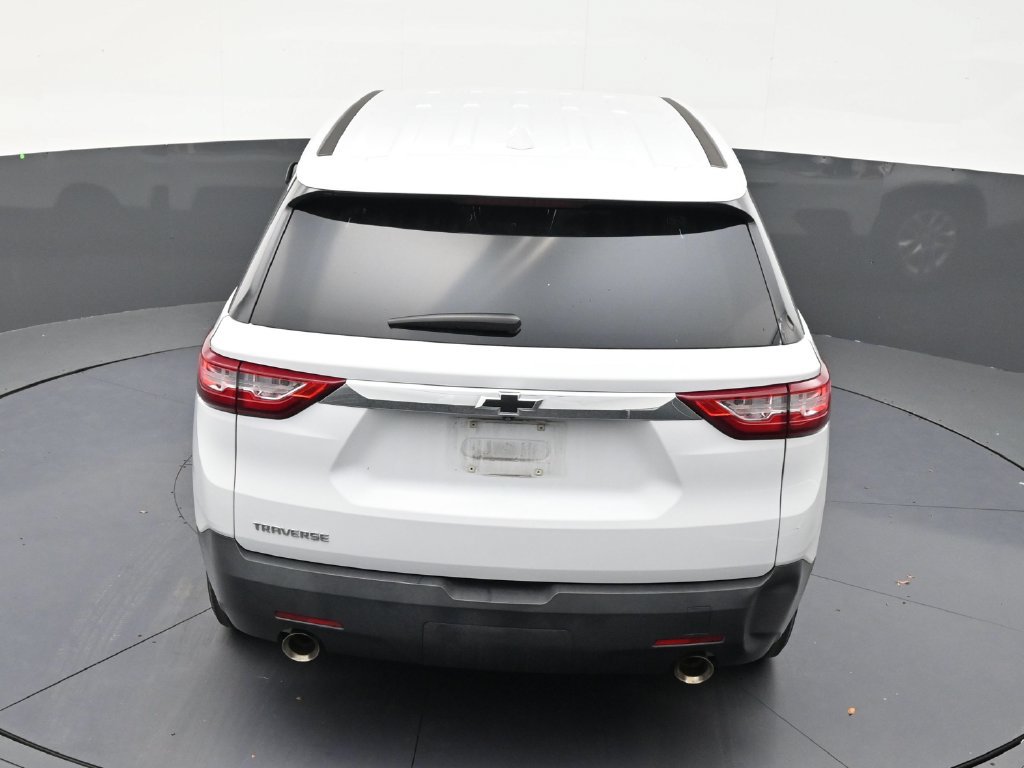 Used 2021 Chevrolet Traverse LS FWD image 12