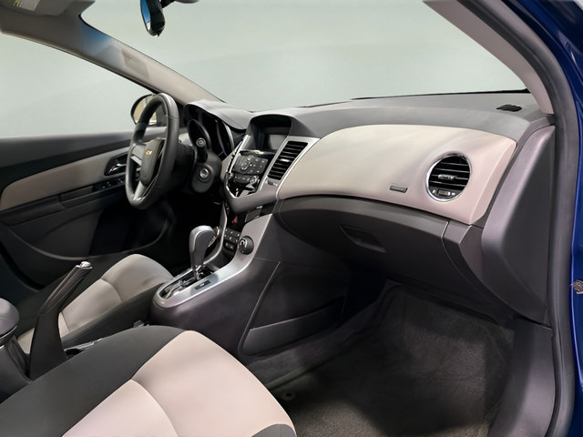 Used 2012 Chevrolet Cruze LS FWD image 13