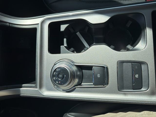 Used 2024 Ford Edge SEL image 18