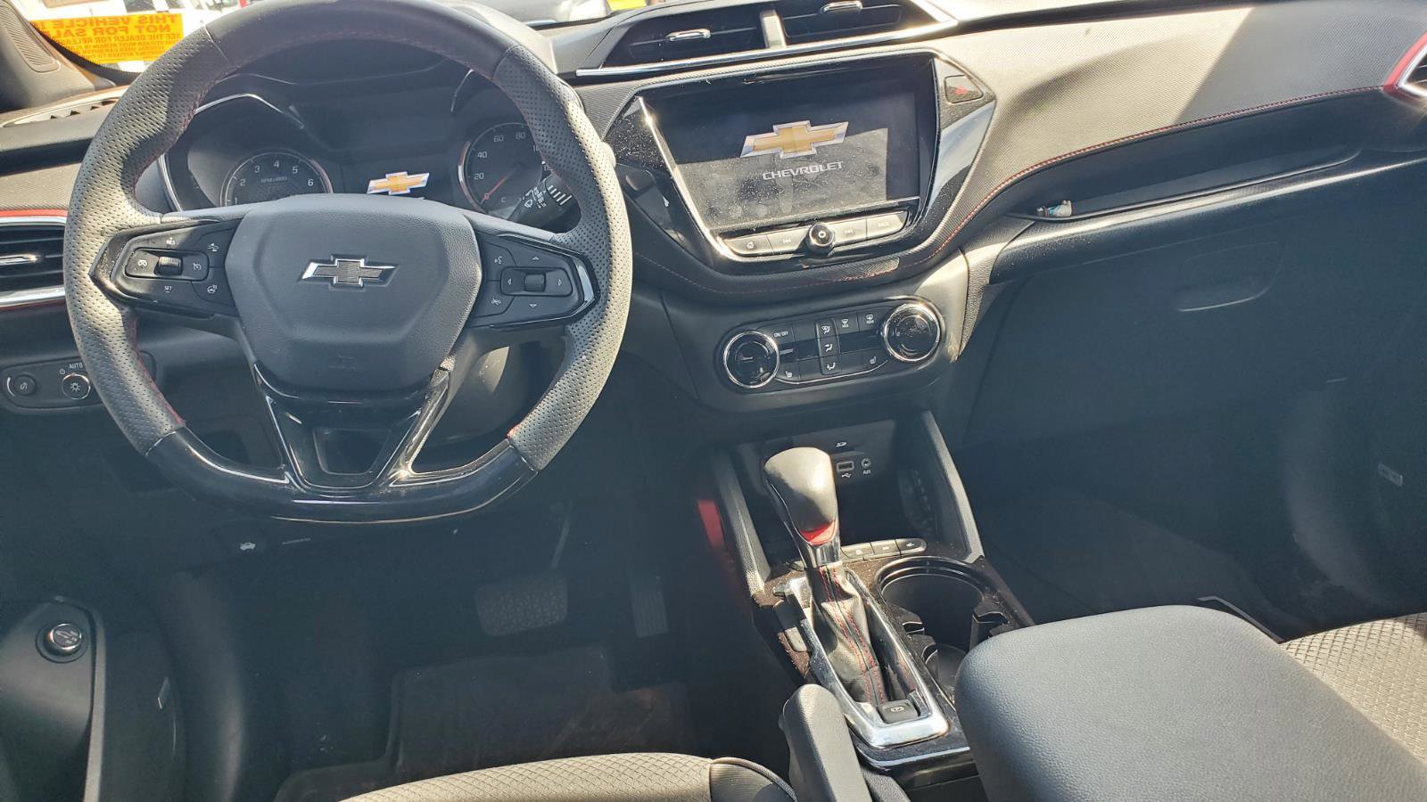 Used 2023 Chevrolet TrailBlazer RS w/ Sun and Liftgate Package FWD image 7