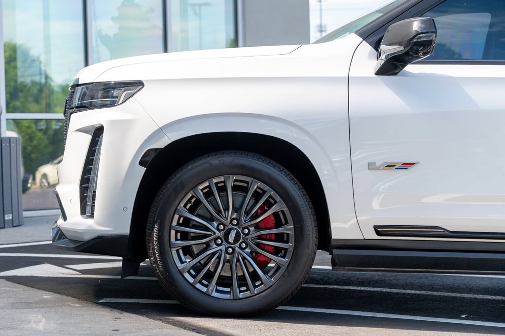 Used 2023 Cadillac Escalade V AWD/4WD image 23