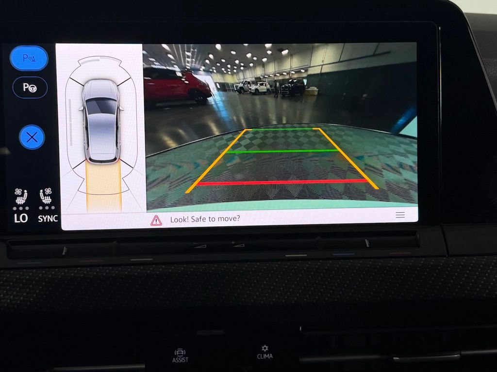 Used 2023 Volkswagen Golf R AWD/4WD image 20