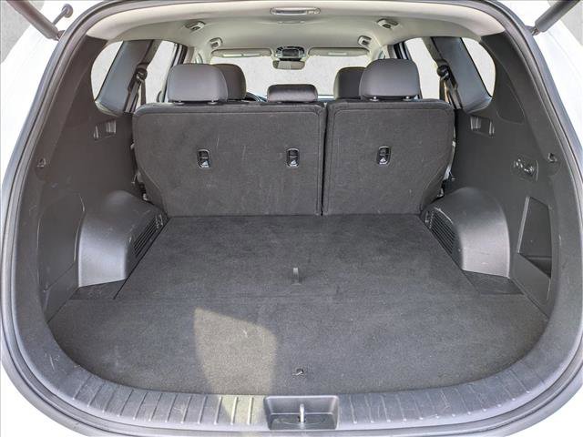 Used 2021 Hyundai Santa Fe SEL w/ Convenience Package image 6