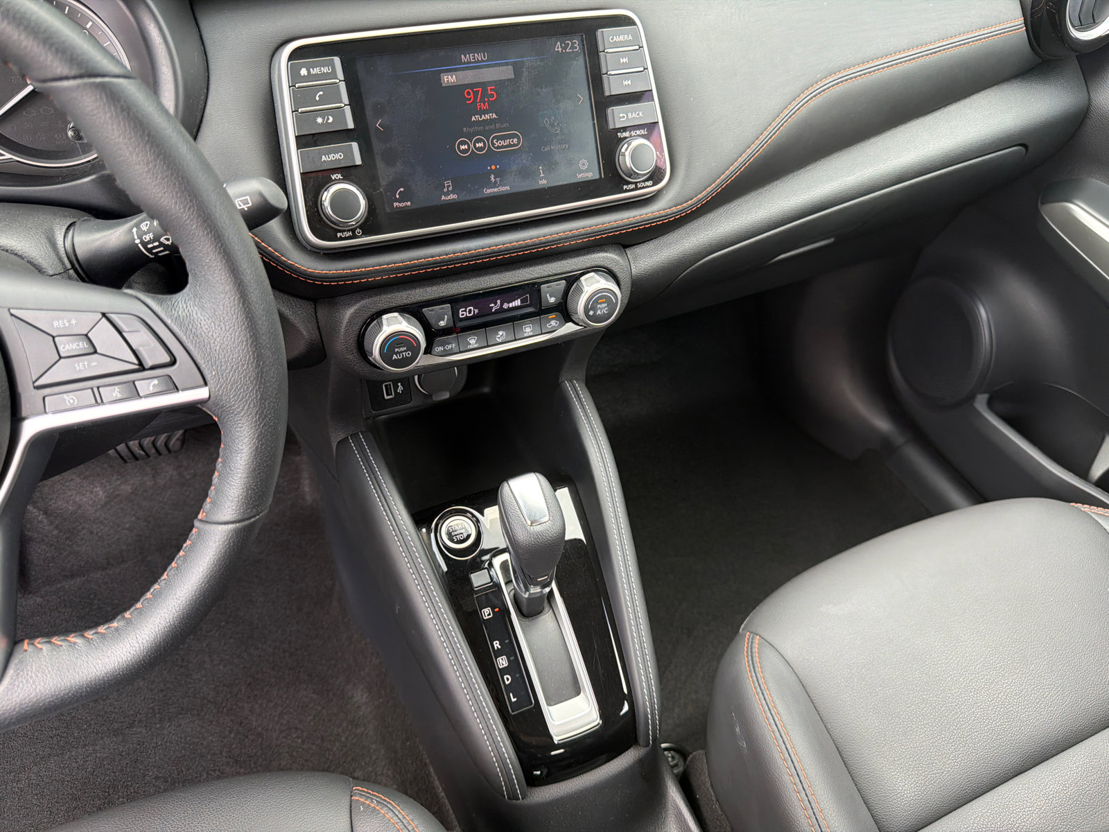 Used 2020 Nissan Kicks SR w/ SR Premium Package FWD image 27