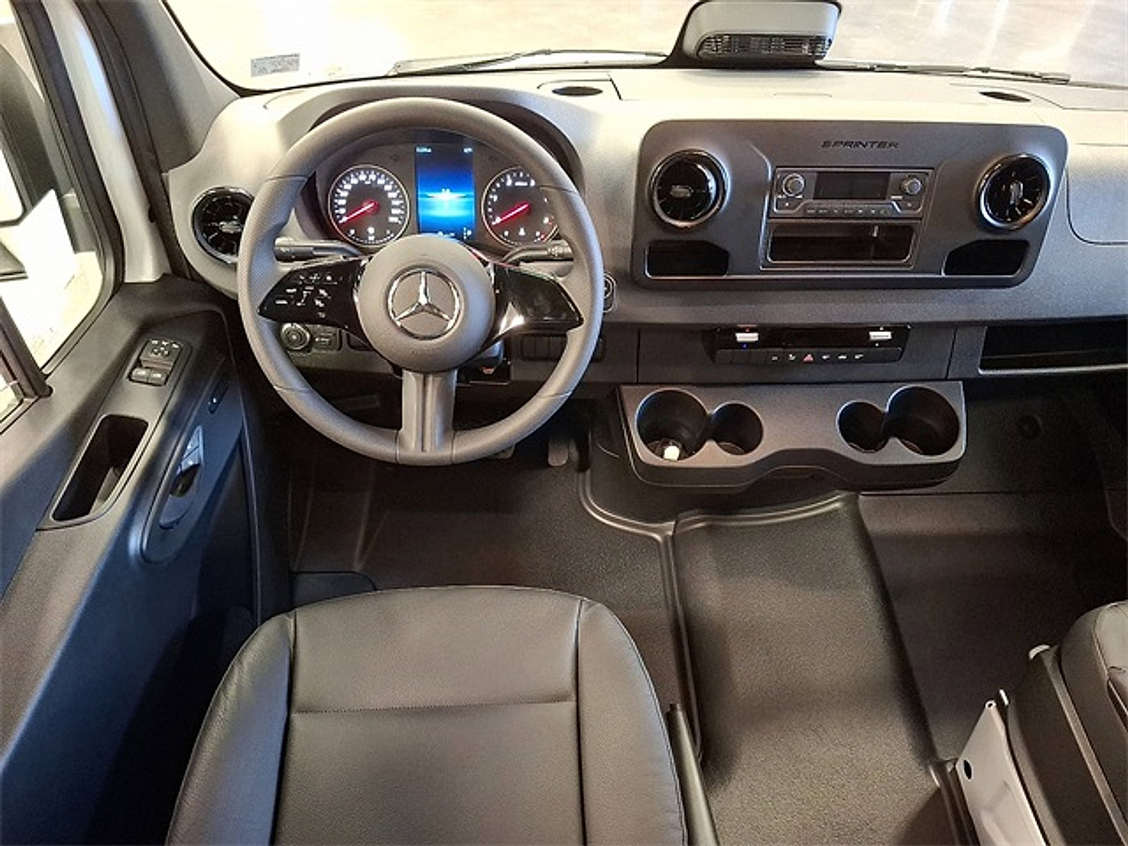 New 2026 Mercedes-Benz Sprinter 2500 image 9