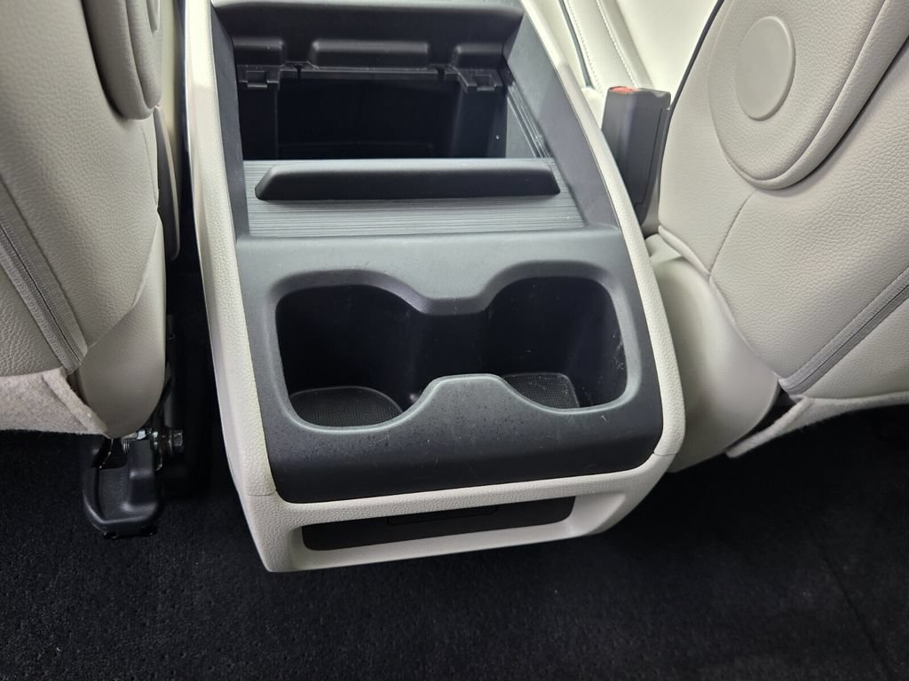 Certified 2025 Honda Odyssey Touring image 14