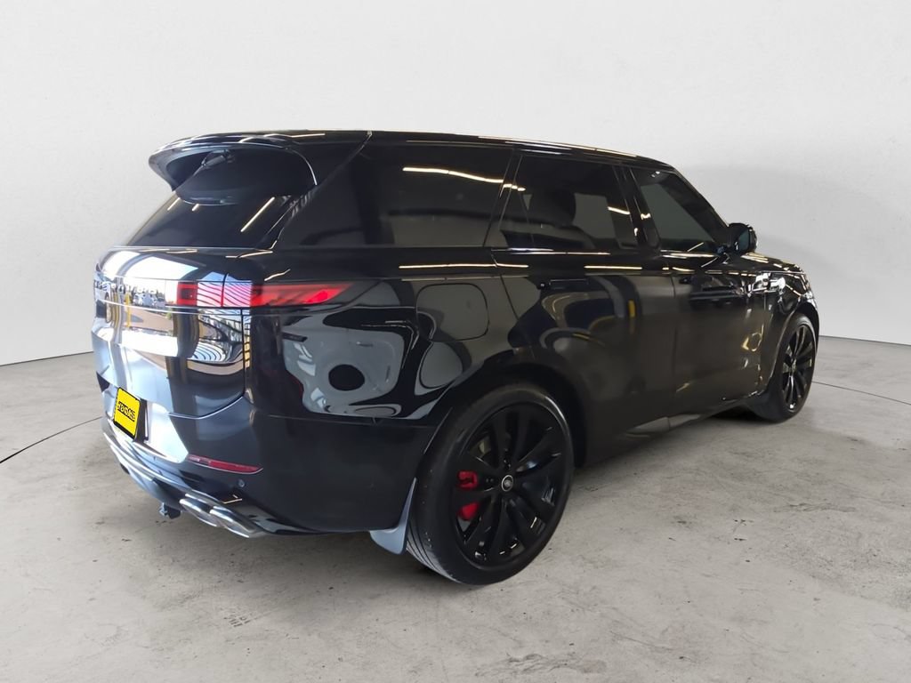 Used 2025 Land Rover Range Rover Sport Dynamic SE AWD/4WD image 5