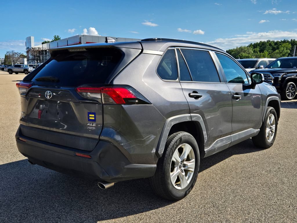Used 2020 Toyota RAV4 XLE w/ Convenience Package AWD/4WD image 6