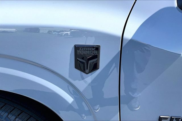 New 2027 Nissan Frontier SV w/ SV Convenience Package RWD image 9