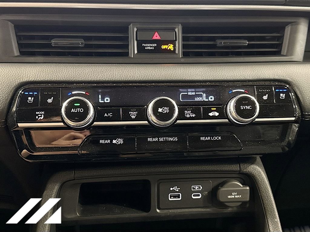 Used 2025 Honda Pilot Elite image 17