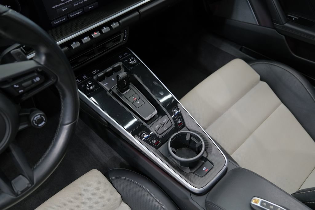 Used 2022 Porsche 911 Turbo image 22