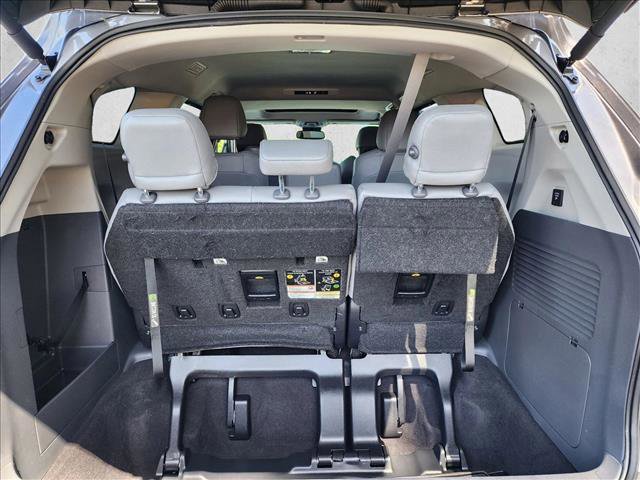 Certified 2024 Toyota Sienna XLE w/ XLE Plus Package FWD image 6