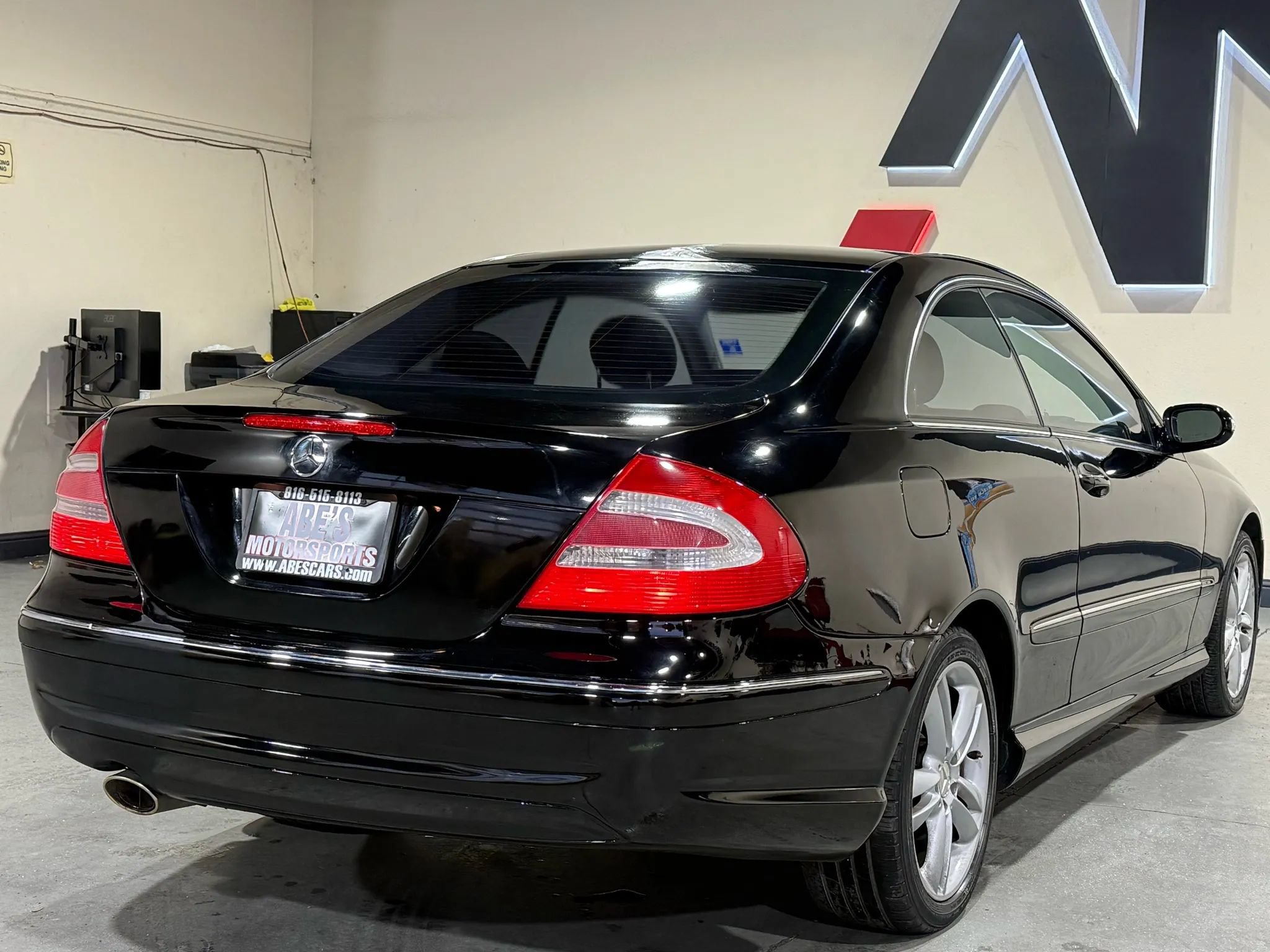 Used 2006 Mercedes-Benz CLK 350 Coupe image 4