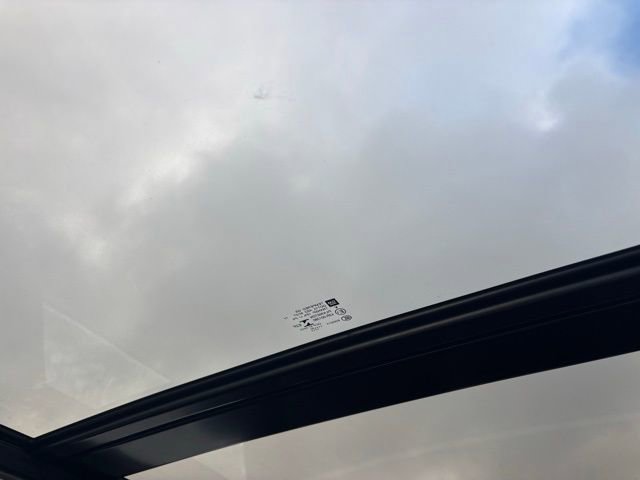 Used 2021 Chevrolet Malibu LT image 11