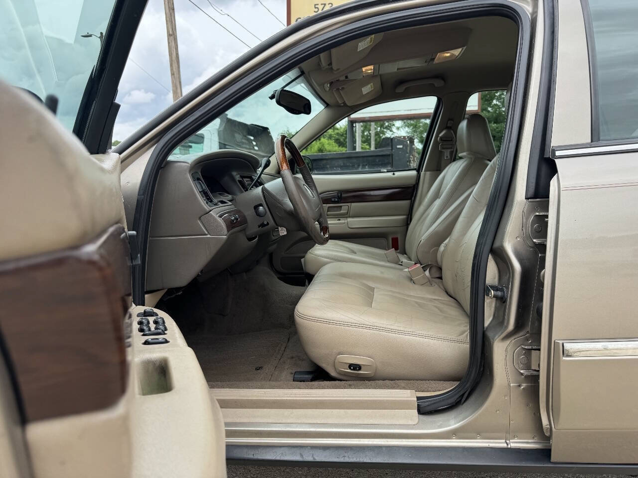 Used 2003 Mercury Grand Marquis LS RWD image 11