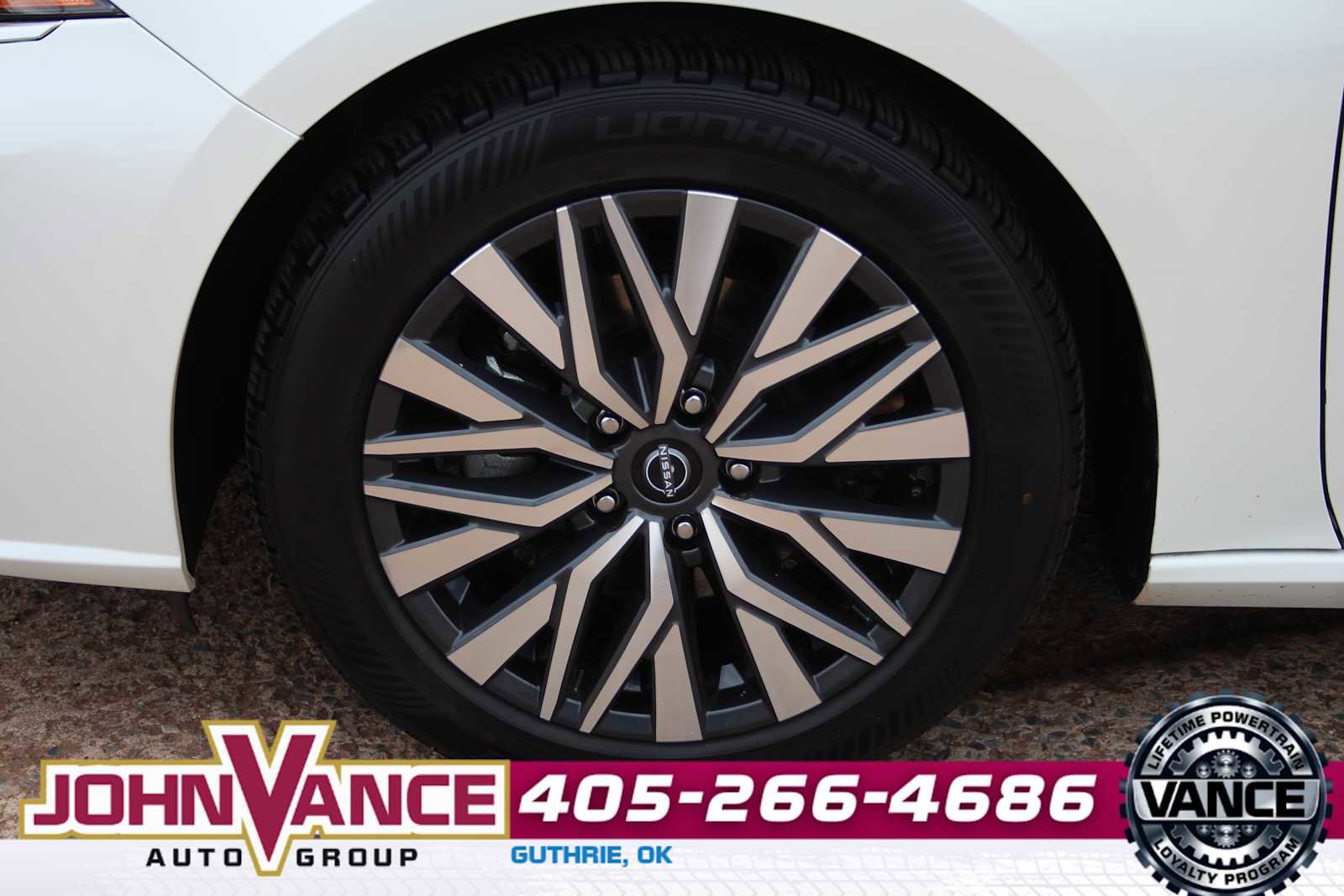 Used 2023 Nissan Altima 2.5 SV image 11