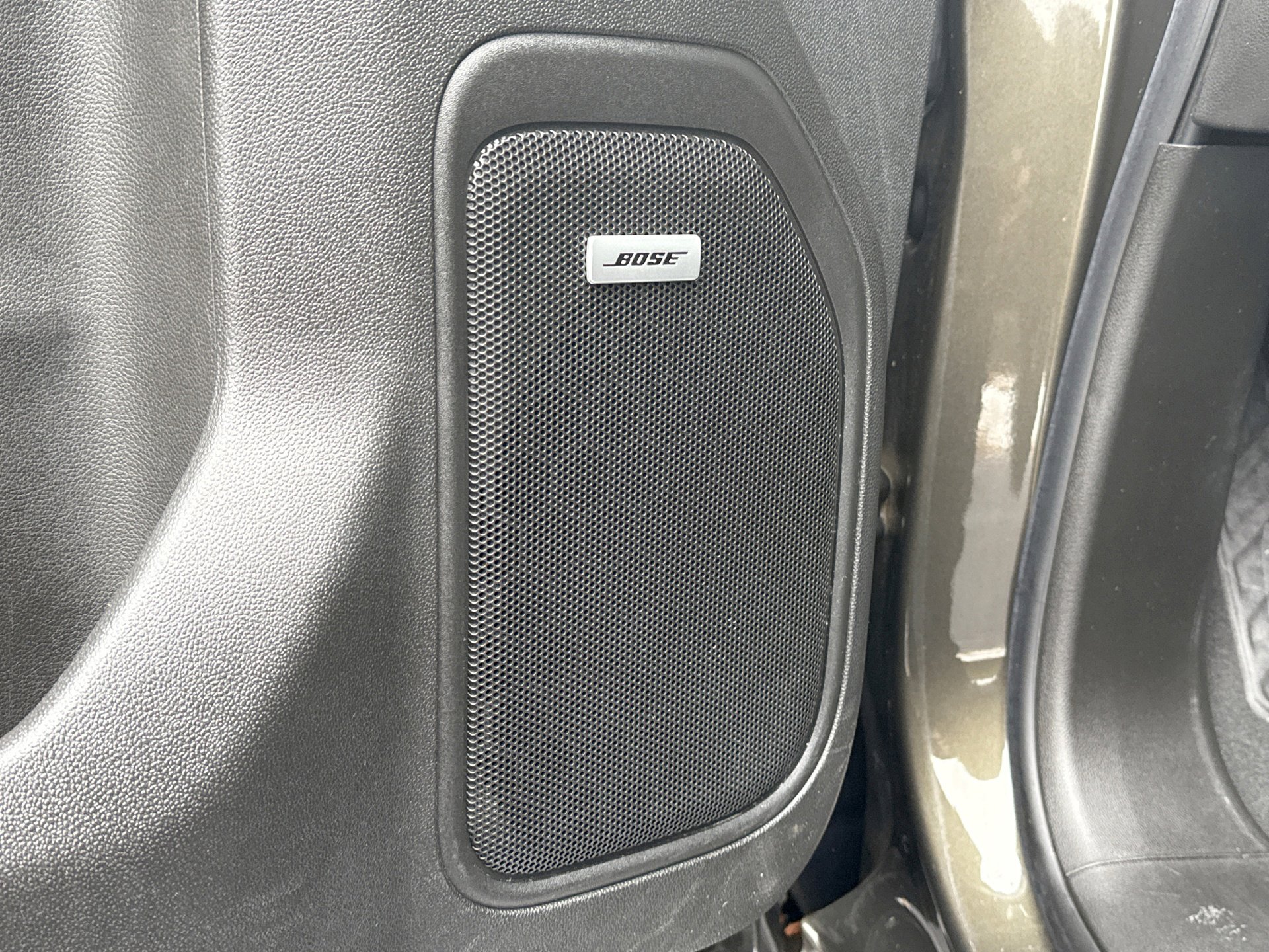 Used 2022 Chevrolet Silverado 2500 LTZ w/ LTZ Plus Package image 17