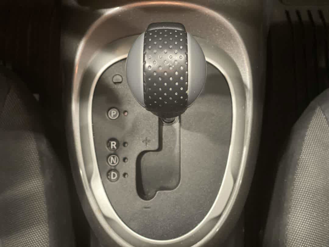 Used 2013 Nissan Juke SV image 21