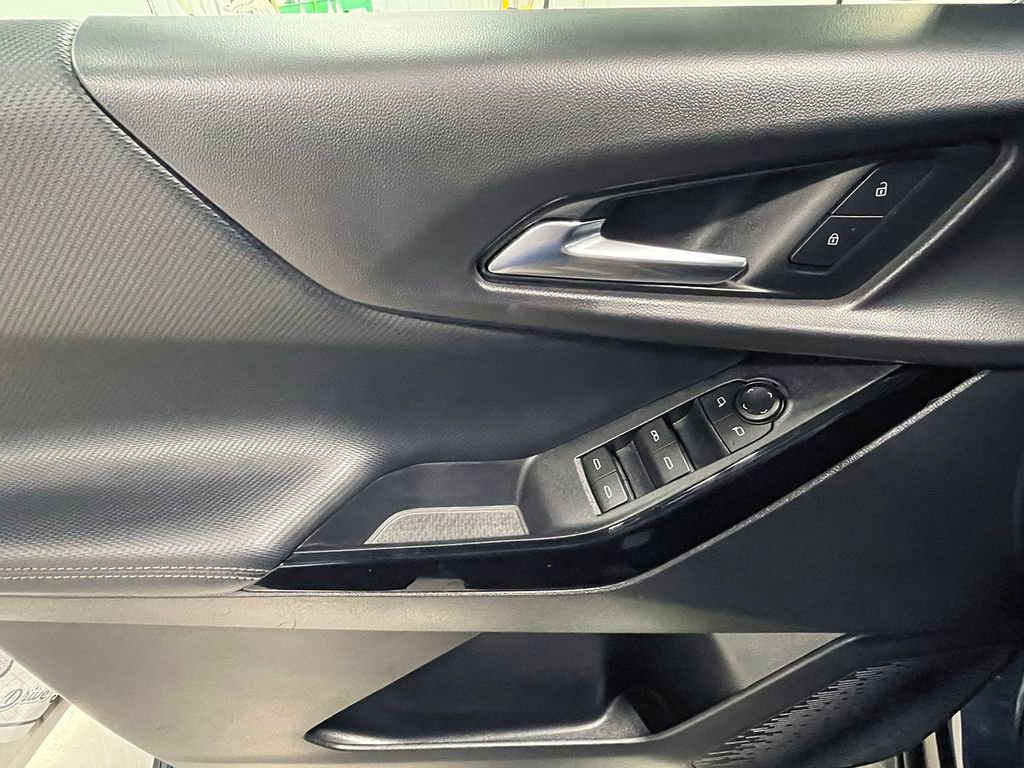 Used 2026 Chevrolet Equinox LT image 19