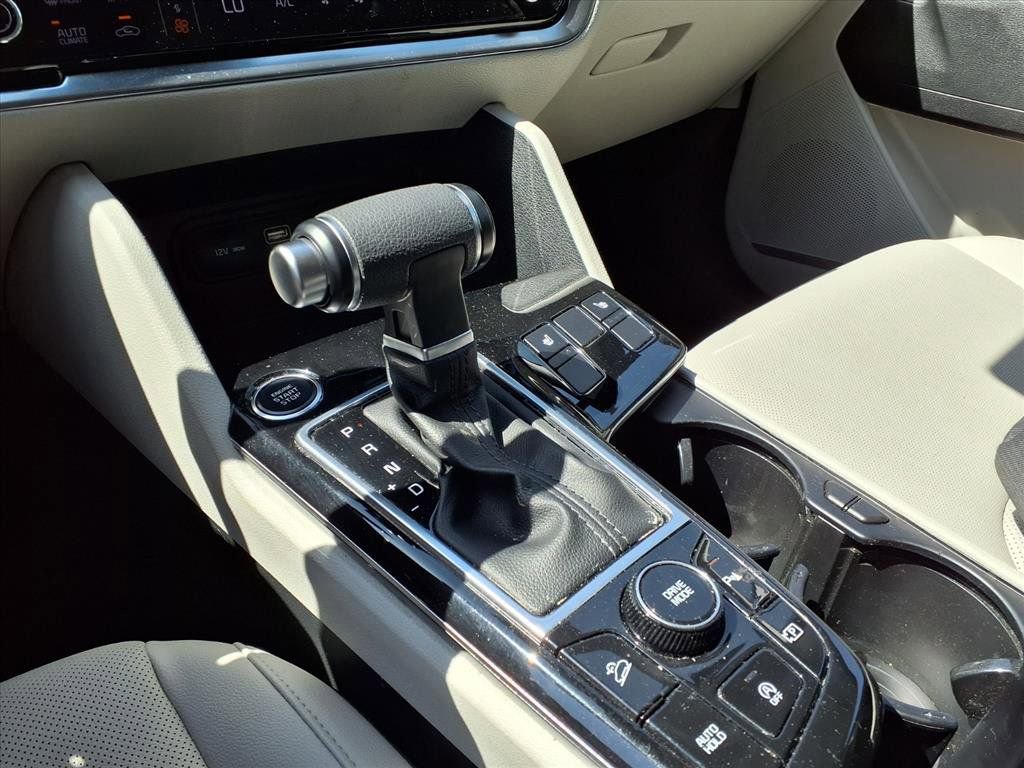 Used 2023 Kia Sportage EX FWD image 7