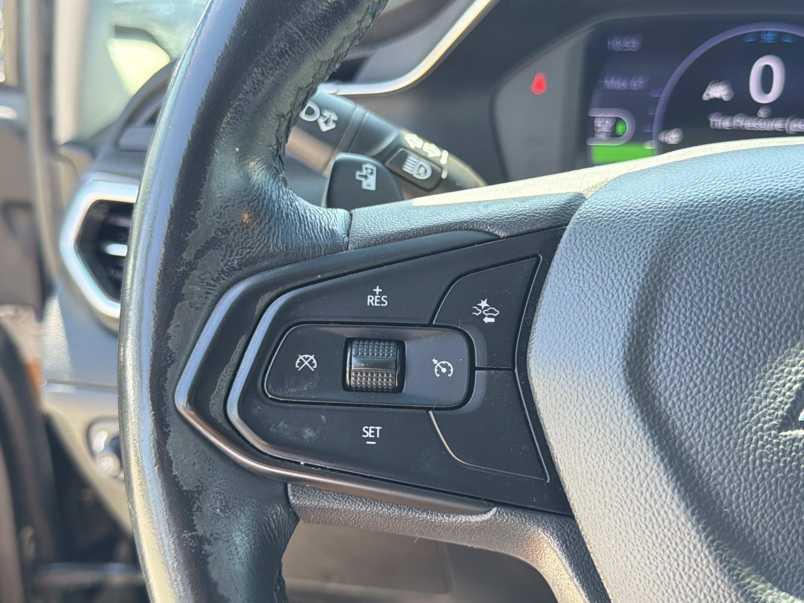 Used 2022 Chevrolet Bolt LT FWD image 17