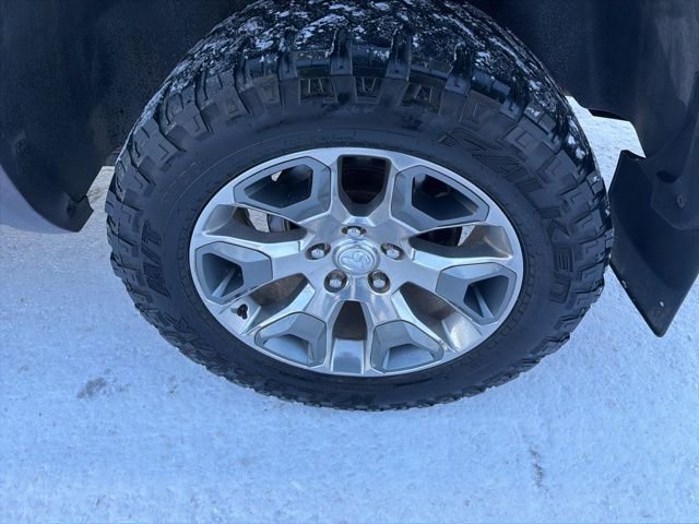 Used 2019 RAM 1500 Laramie w/ Convenience Group image 17