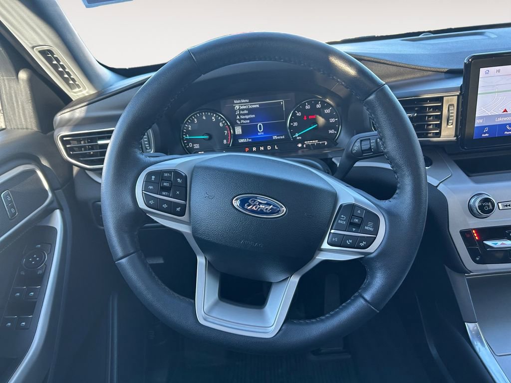 Used 2023 Ford Explorer XLT w/ Equipment Group 202A AWD/4WD image 15