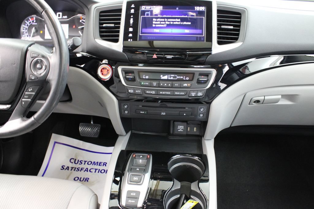Used 2018 Honda Pilot Elite image 23
