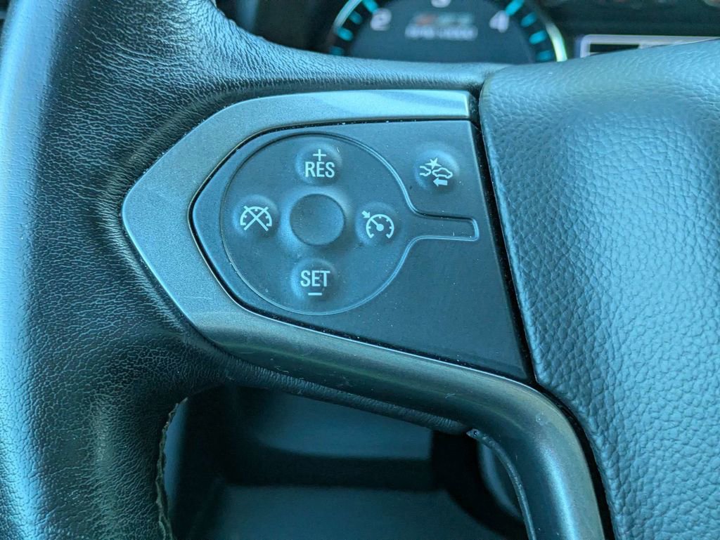 Used 2020 Chevrolet Tahoe LT w/ Z71 Midnight Edition image 38