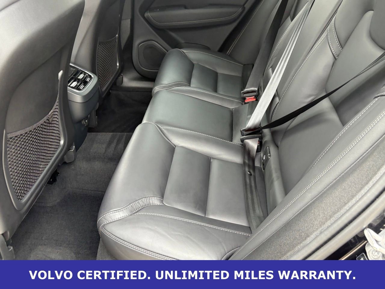 Certified 2024 Volvo XC60 B5 Ultimate w/ Protection Package Premier image 32