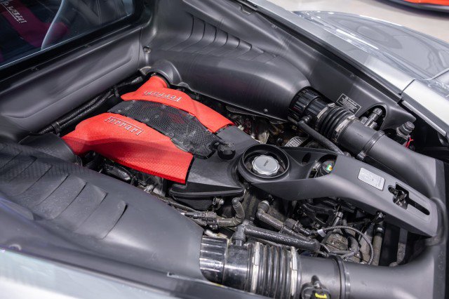 Used 2020 Ferrari F8 Tributo image 28