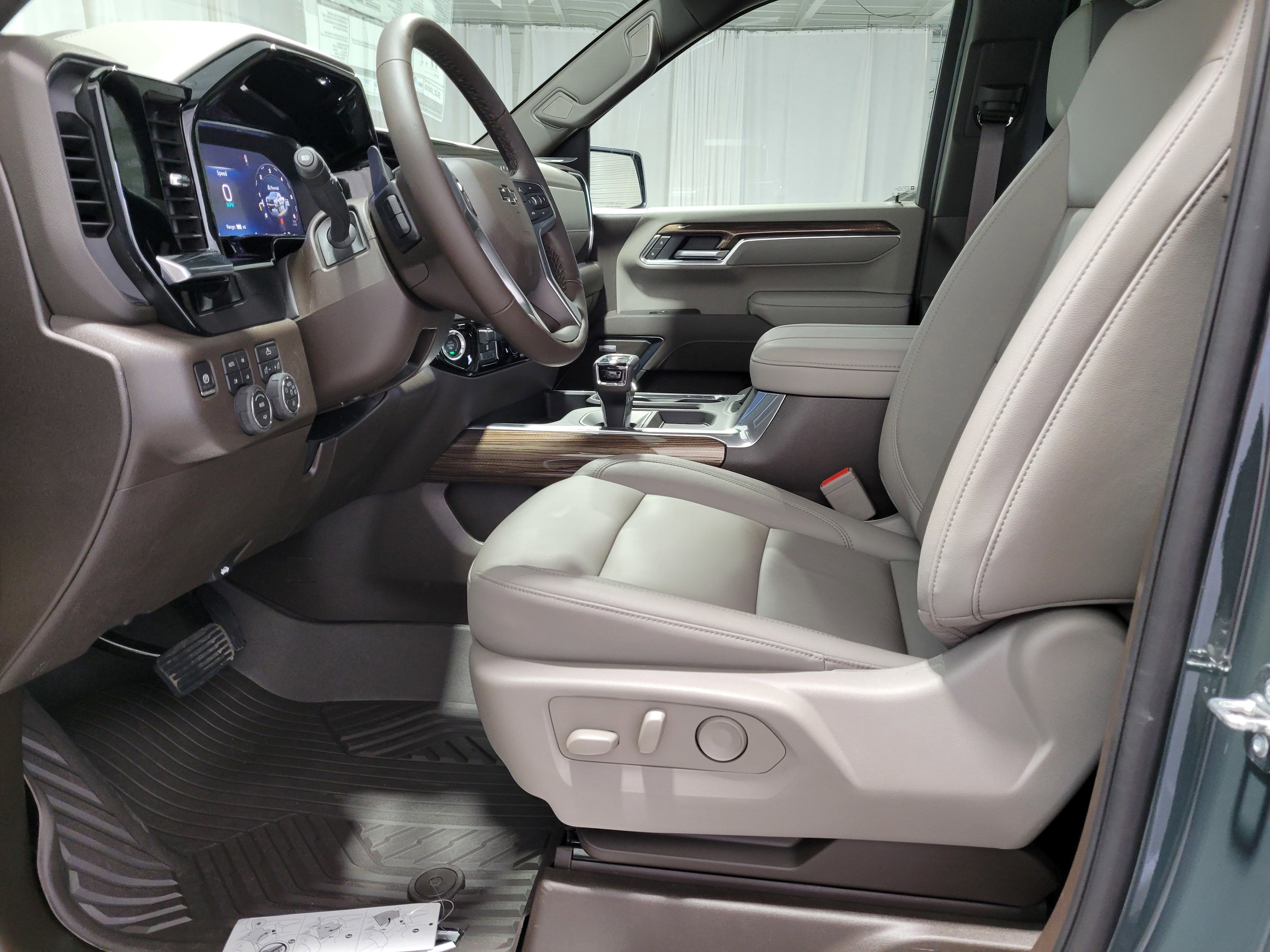 New 2026 Chevrolet Silverado 1500 LT Trail Boss w/ Convenience Package II image 34