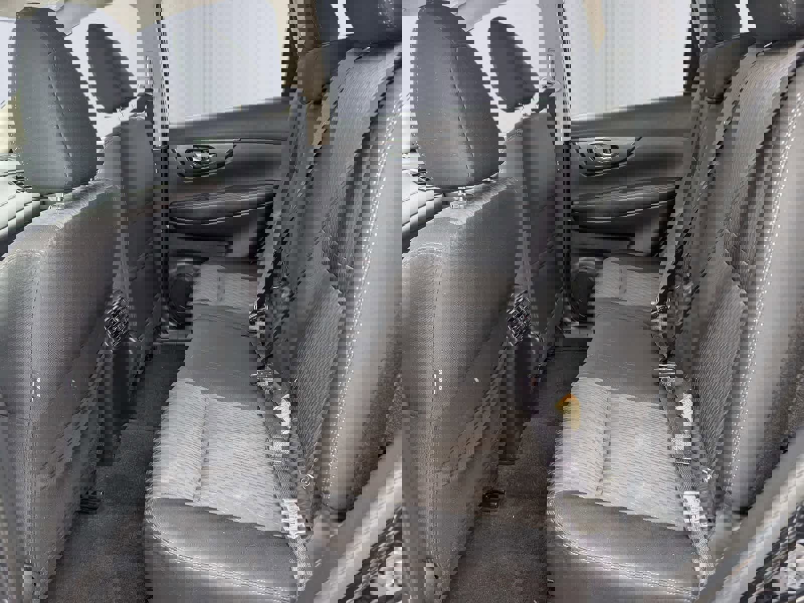 Used 2019 Nissan Rogue SV image 13