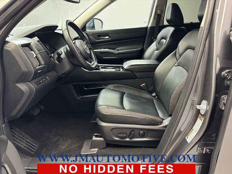 Used 2022 Nissan Pathfinder SL w/ SL Premium Package image 13