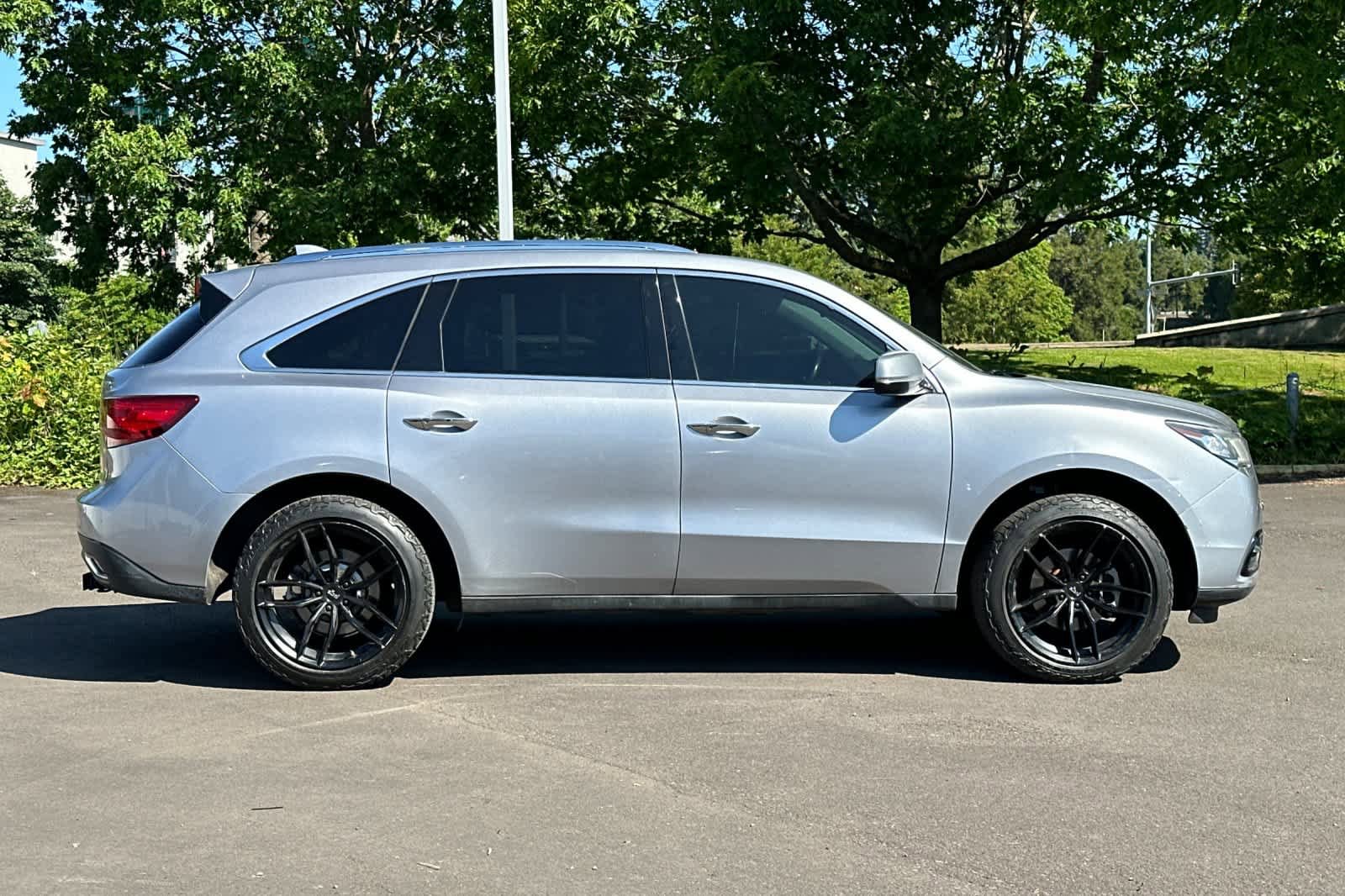 Used 2016 Acura MDX SH-AWD image 8