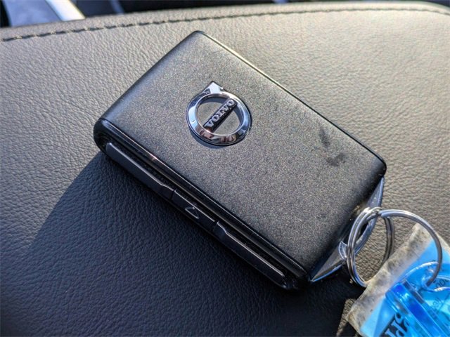 New 2025 Volvo XC60 B5 Plus w/ Protection Package Premier image 30