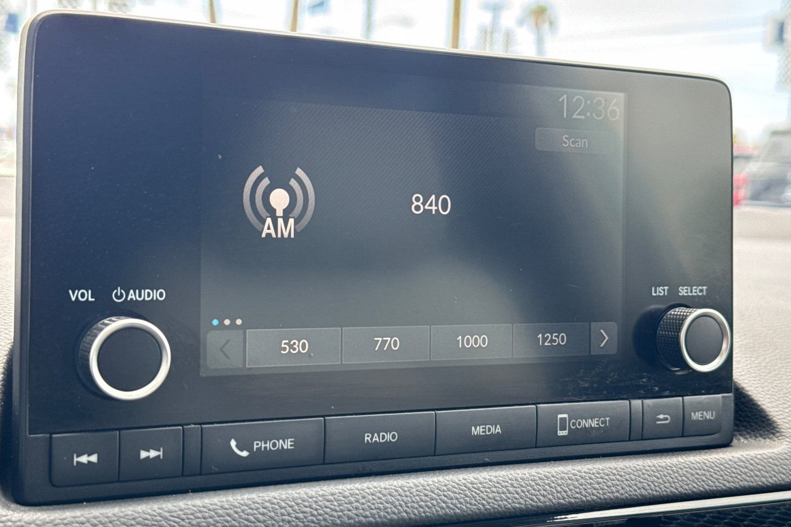 Used 2024 Honda Civic EX-L image 18